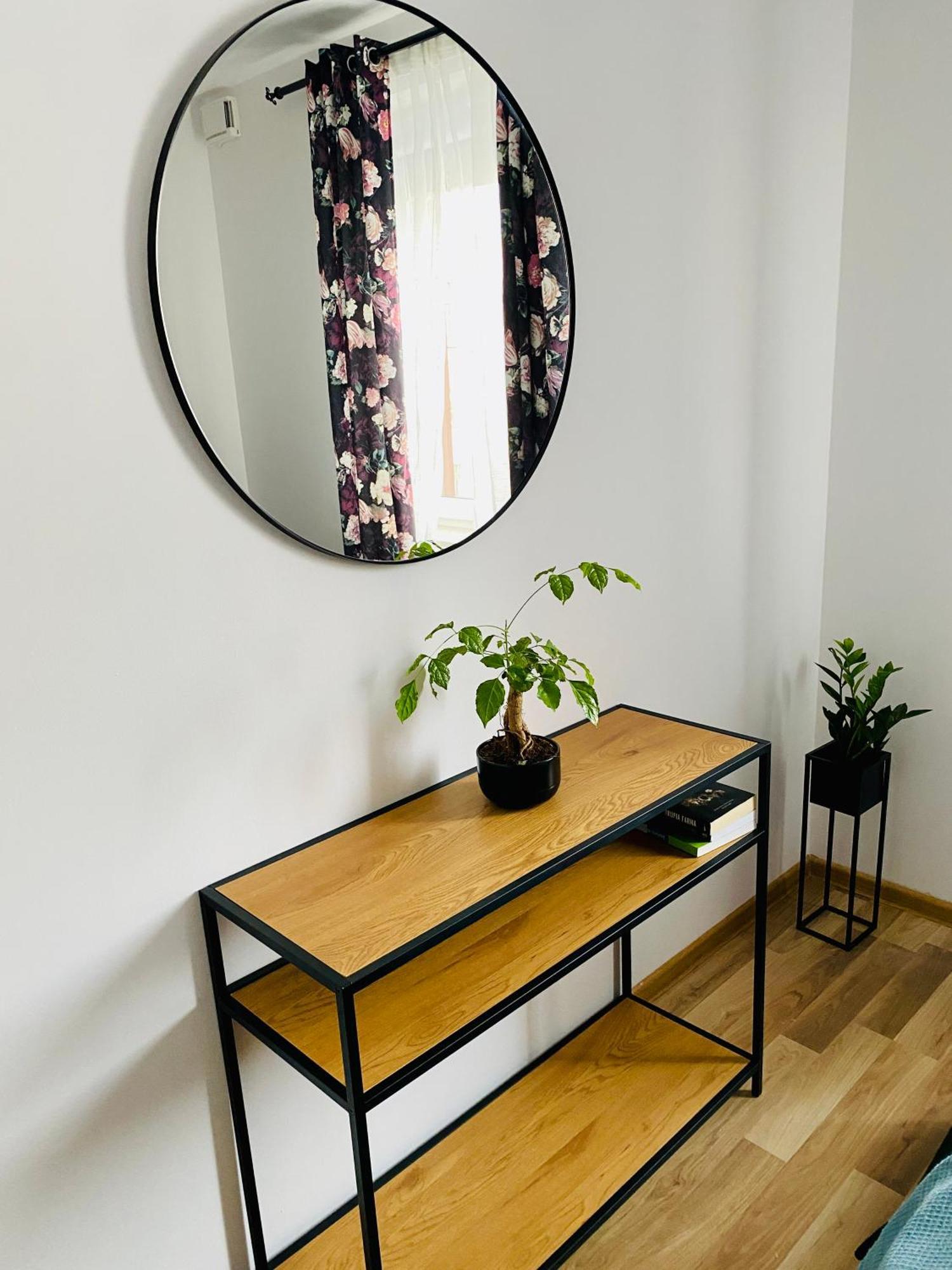 Apartament, Free Parking, Blisko Rynek-dworzec Pkp-pks, Sklepy Breslau