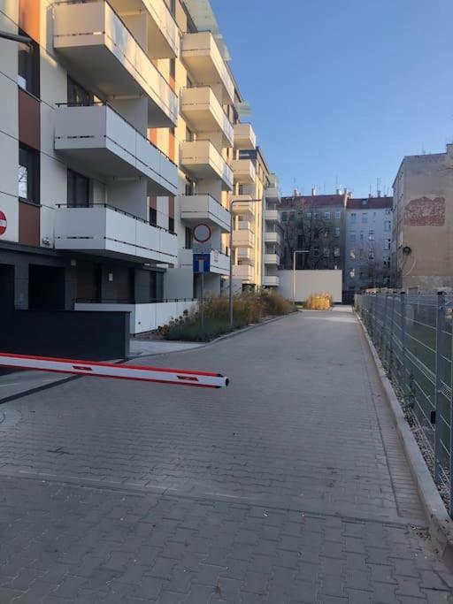 Apartament, Free Parking, Blisko Rynek-dworzec Pkp-pks, Sklepy Apartament