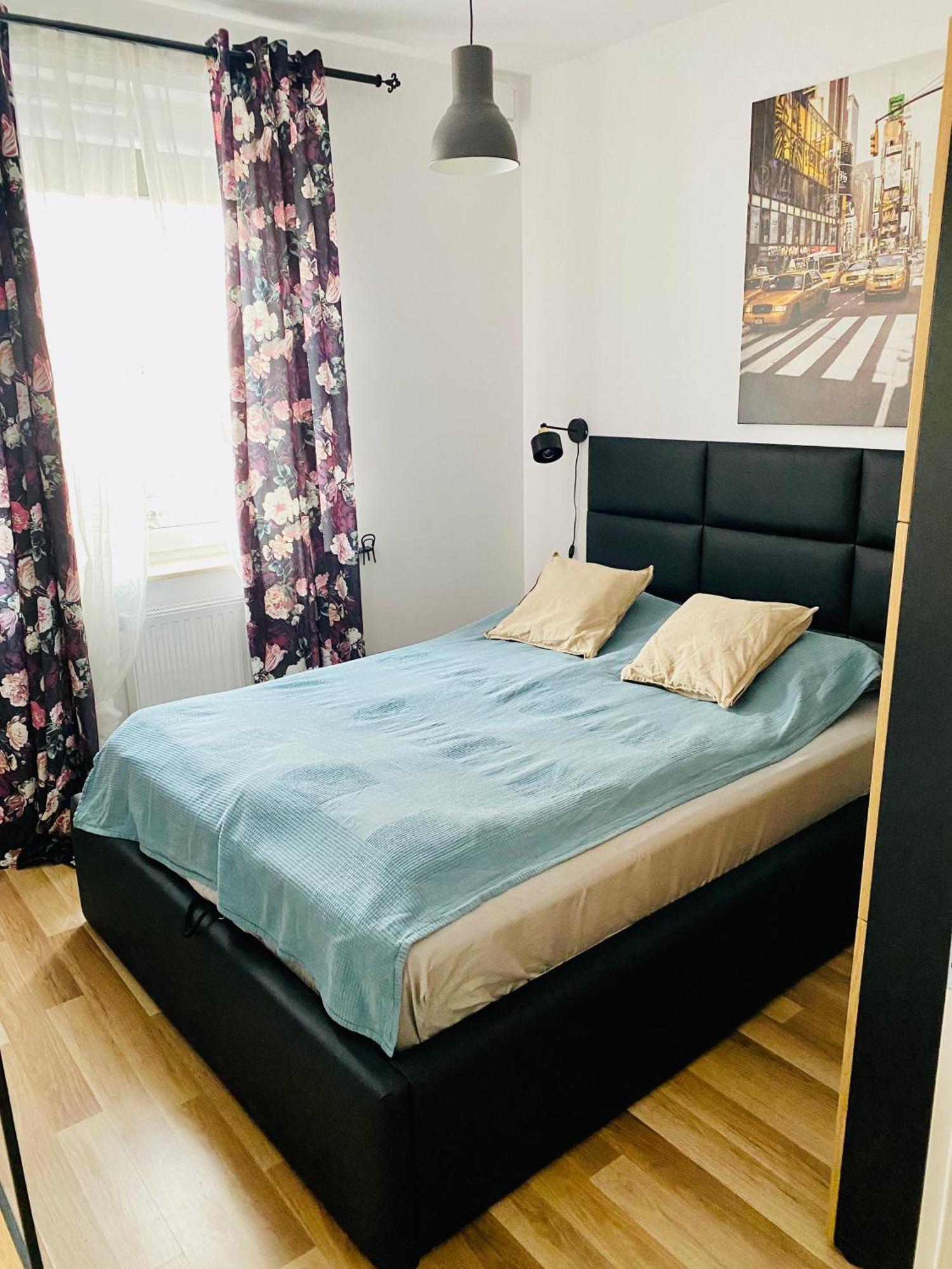 Apartament, Free Parking, Blisko Rynek-dworzec Pkp-pks, Sklepy Apartament